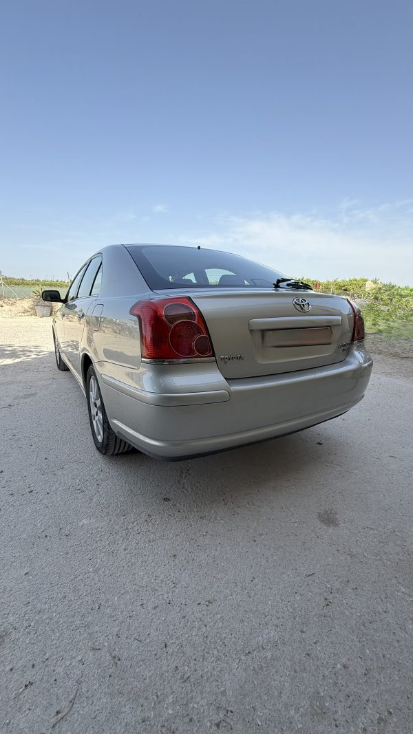 TOYOTA AVENSIS 2.0 D-4D SOL - Imagen 9