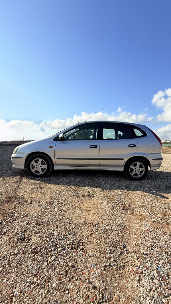NISSAN Almera Tino 2.2 dCi Acenta - Imagen 4