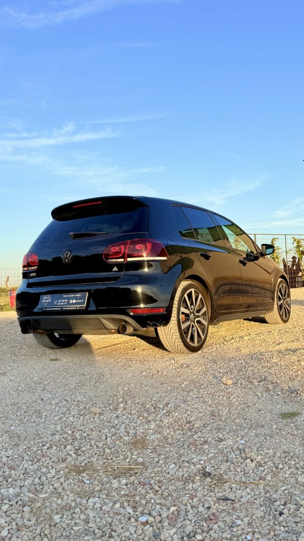 VOLKSWAGEN GOLF VI 2.0 TSI GTI ADIDAS - Imagen 6
