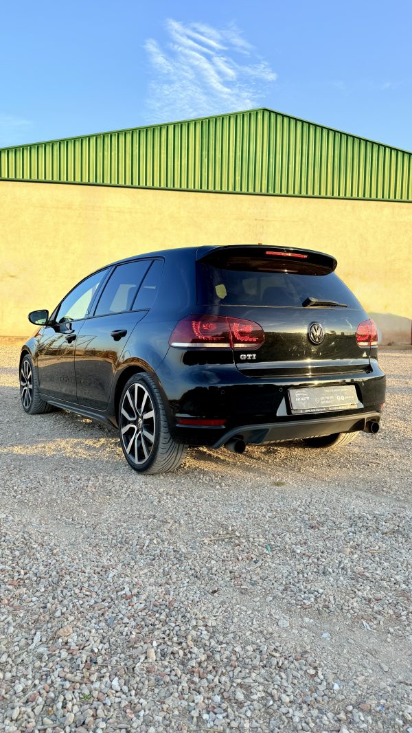 VOLKSWAGEN GOLF VI 2.0 TSI GTI ADIDAS - Imagen 9