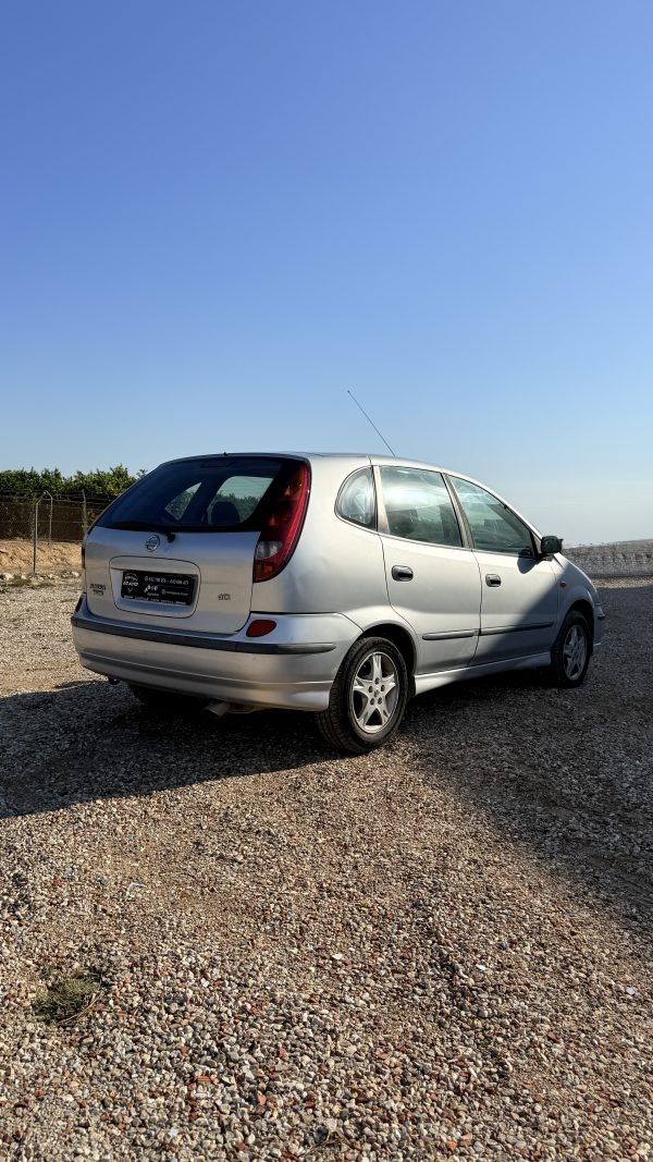 NISSAN Almera Tino 2.2 dCi Acenta - Imagen 6