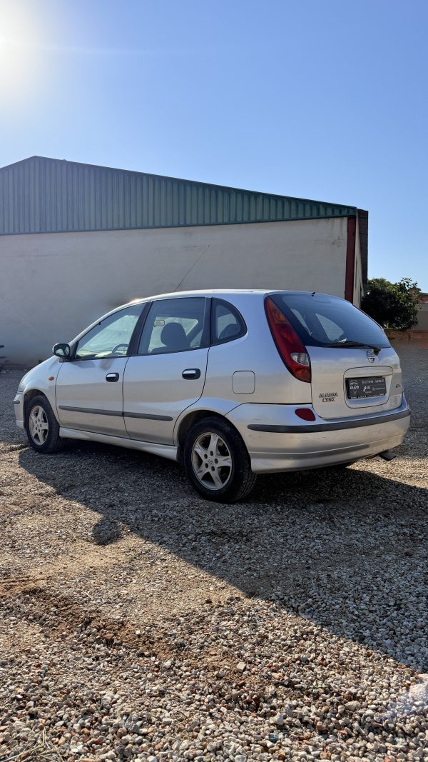NISSAN Almera Tino 2.2 dCi Acenta - Imagen 8