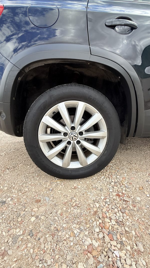 Volkswagen Tiguan 2.0 TDI T1 BlueMotion - Imagen 9
