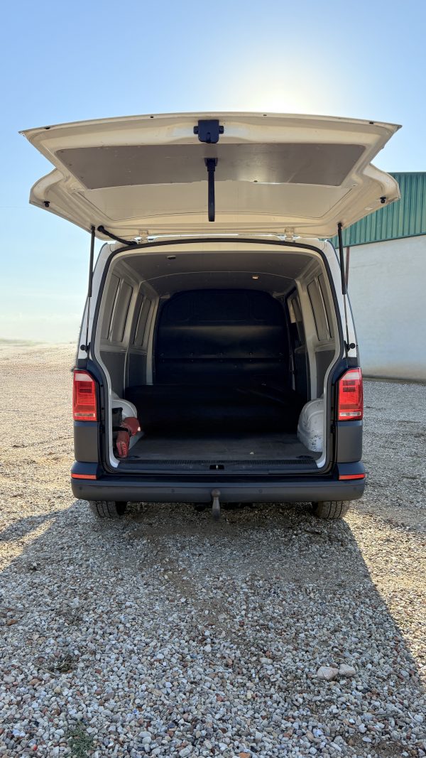 Volkswagen T6 Transporter 2.0 TDI Kasten EcoProfi Lang - Imagen 9