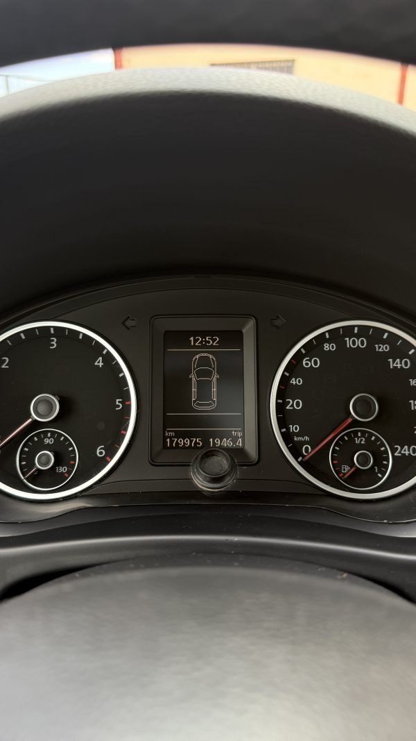 Volkswagen Tiguan 2.0 TDI T1 BlueMotion - Imagen 12