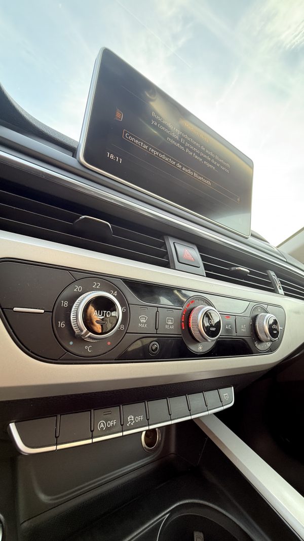 Audi A4 2.0 TDI Limousine - Imagen 17