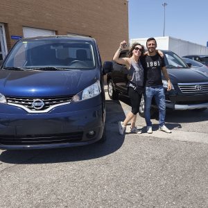 entrega nissan nv y toyota rav 4