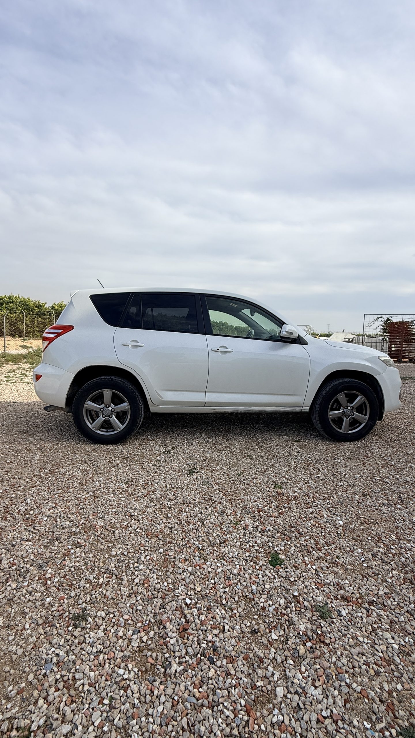 Toyota RAV 4 2.2 D-4D Life - Imagen 2