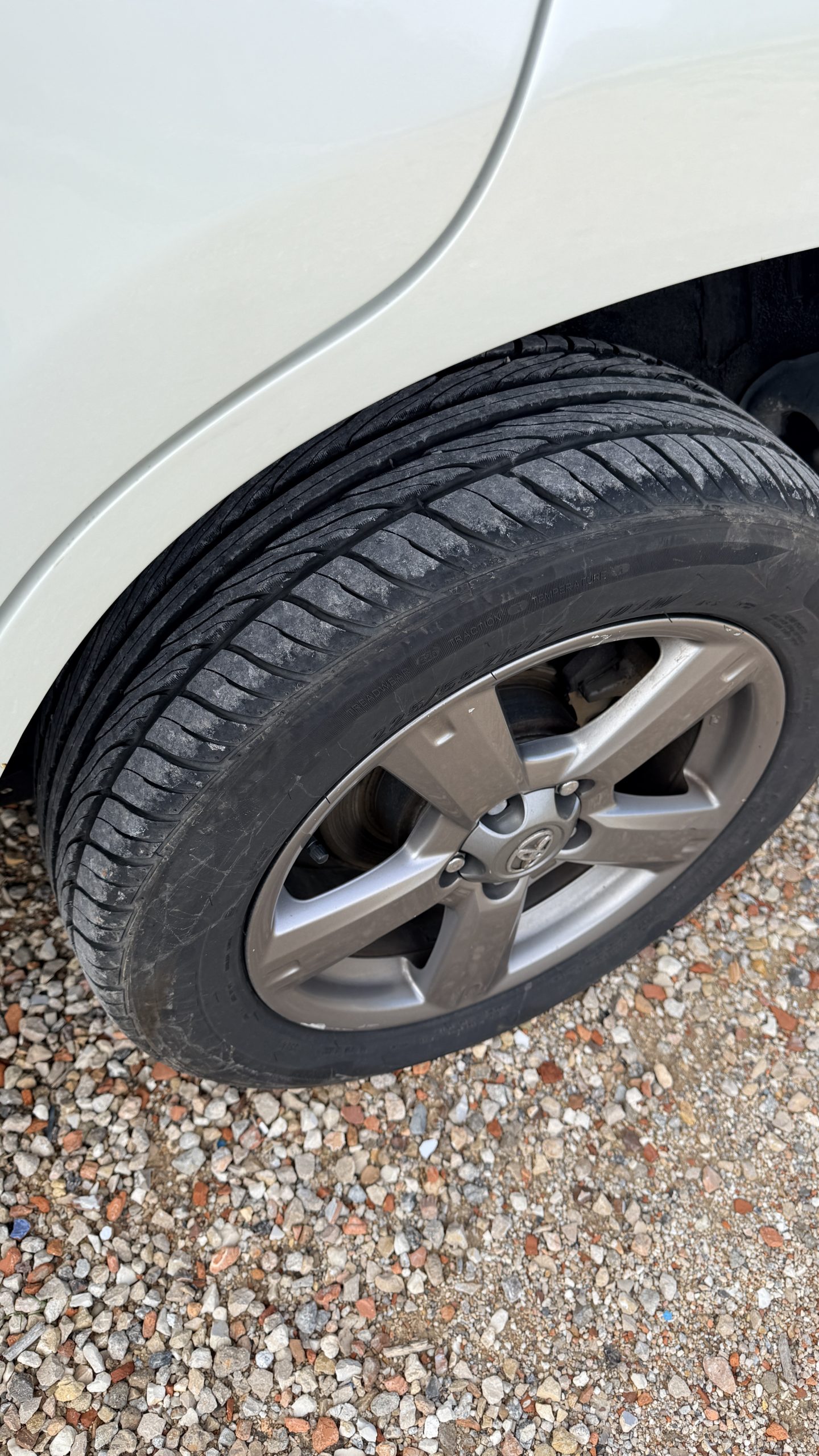 Toyota RAV 4 2.2 D-4D Life - Imagen 9