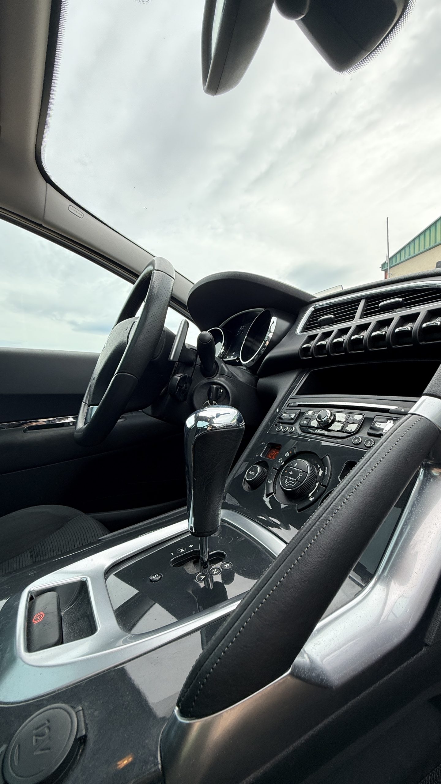 Peugeot 3008 1.6 HDi Allure - Imagen 12