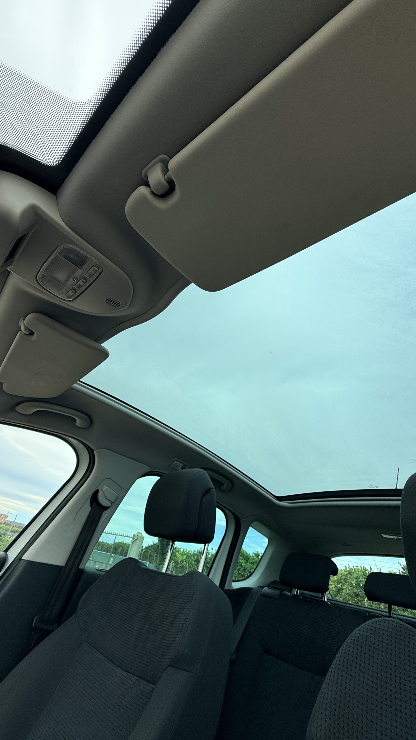 Peugeot 3008 1.6 HDi Allure - Imagen 9