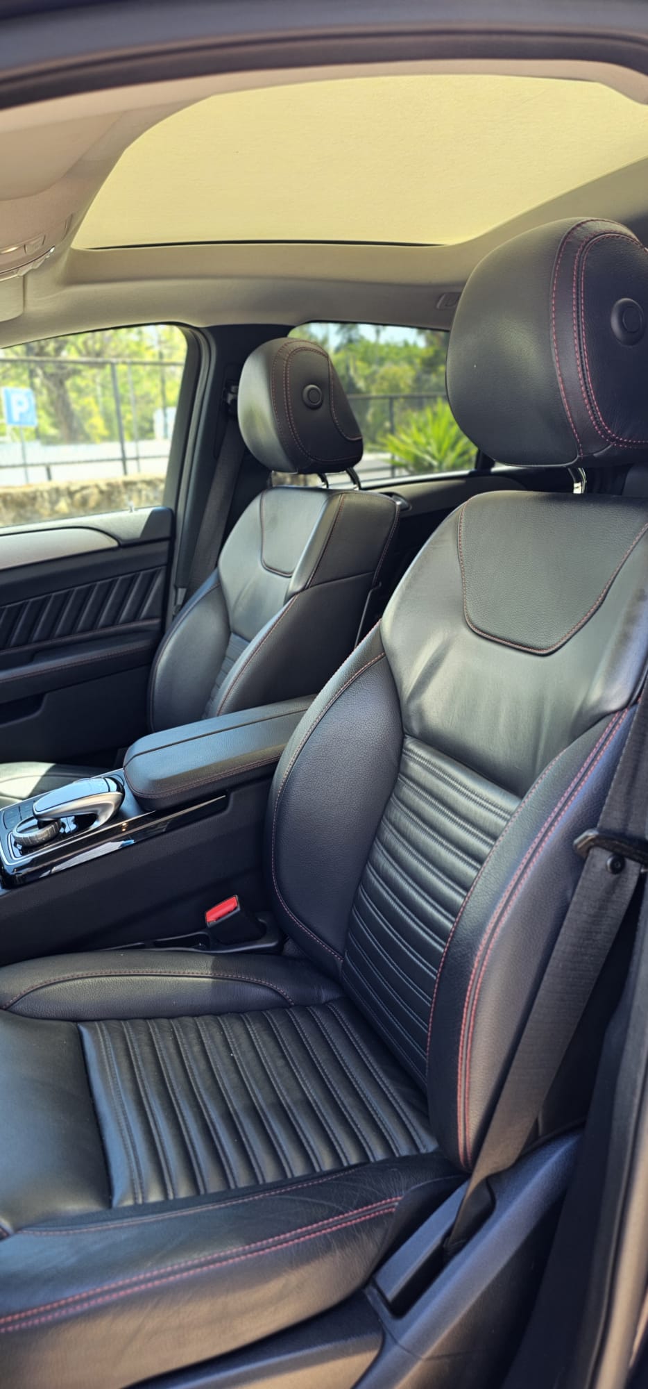 Mercedes-Benz GLE 350 d 4MATIC AMG Line 258cv - Imagen 17