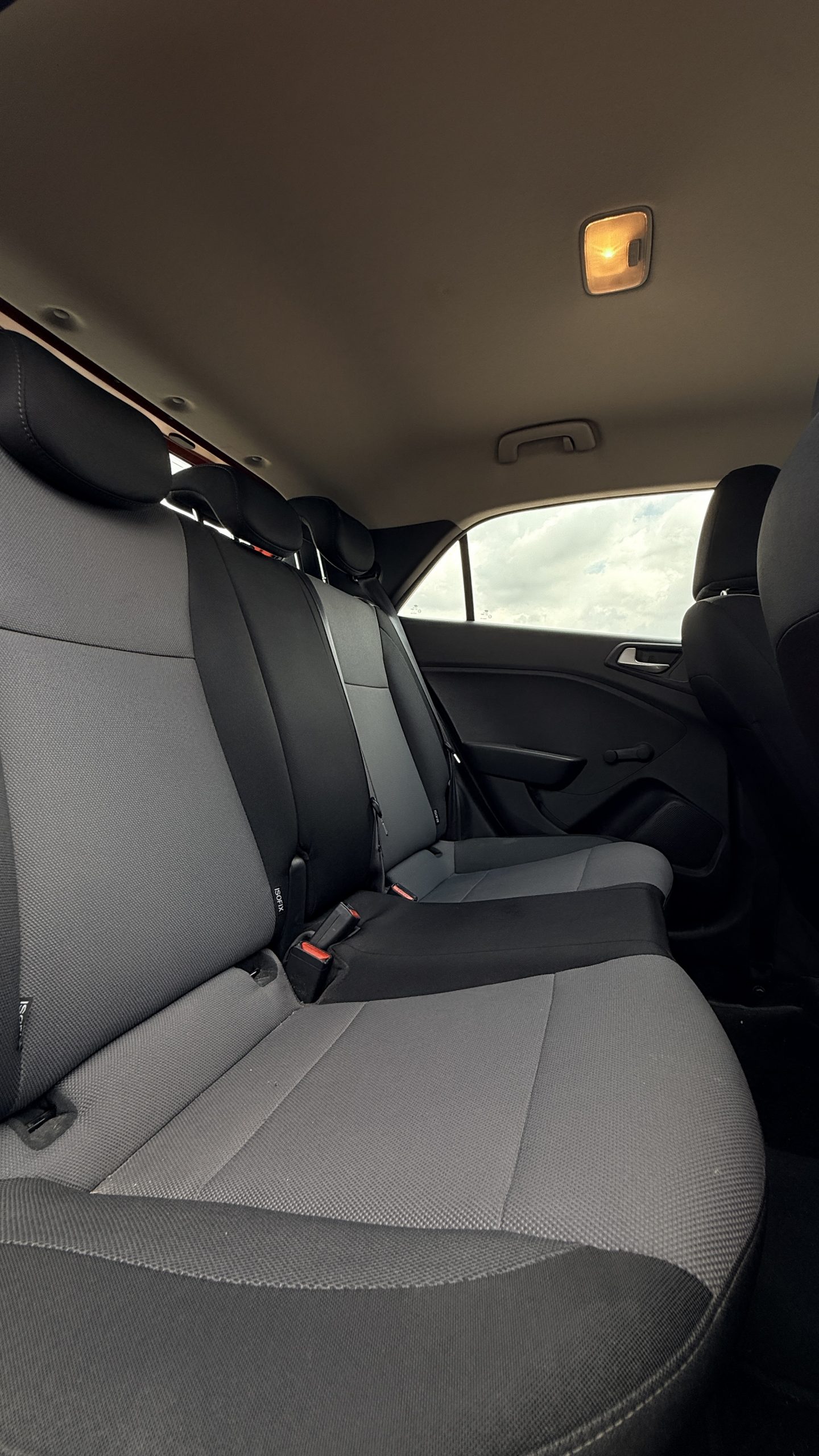 Hyundai i20 1.0 MPI 75cv - Imagen 15