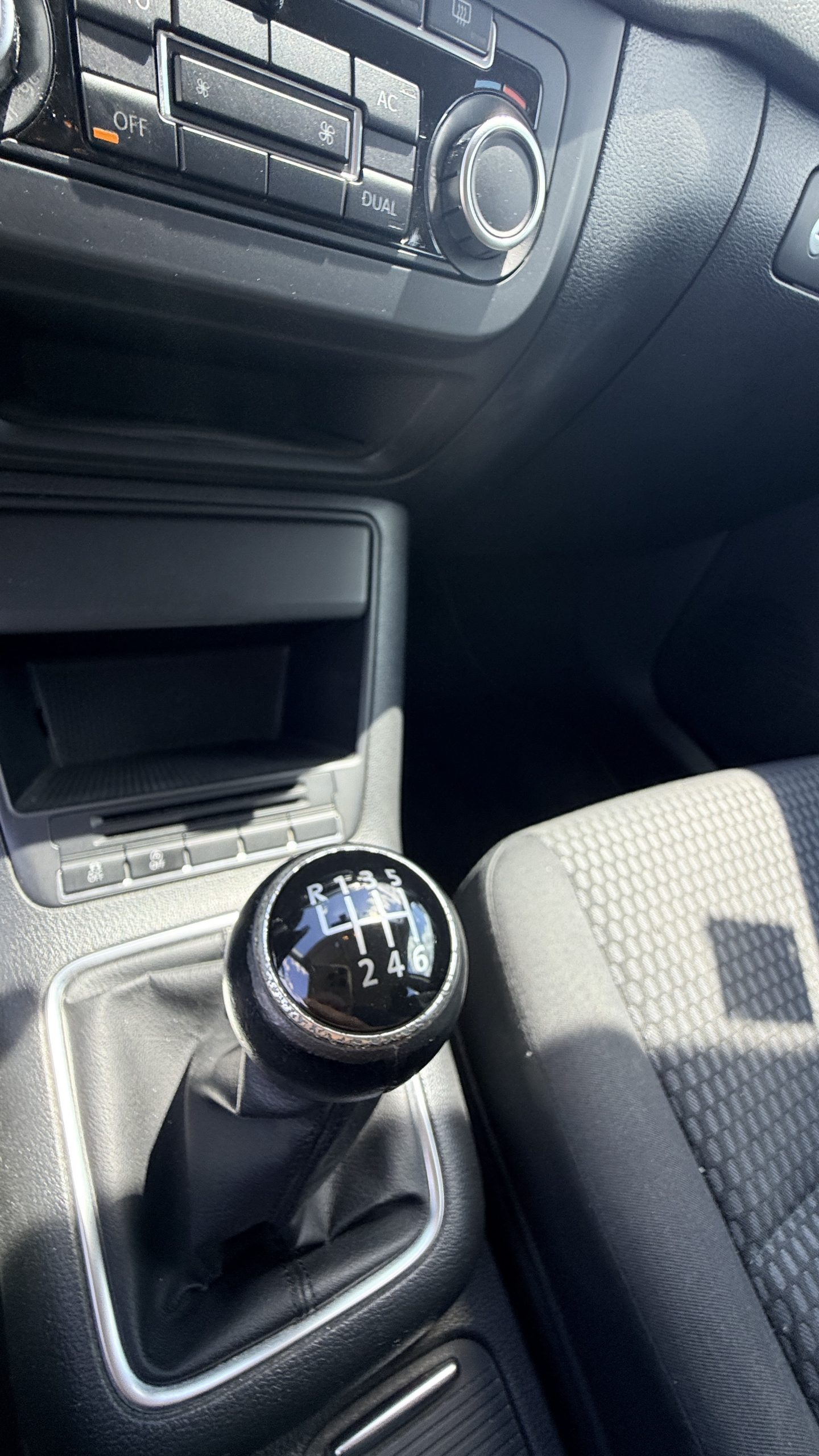 Volkswagen Tiguan 2.0 TDI Advance BlueMotion Tech 140cv - Imagen 13