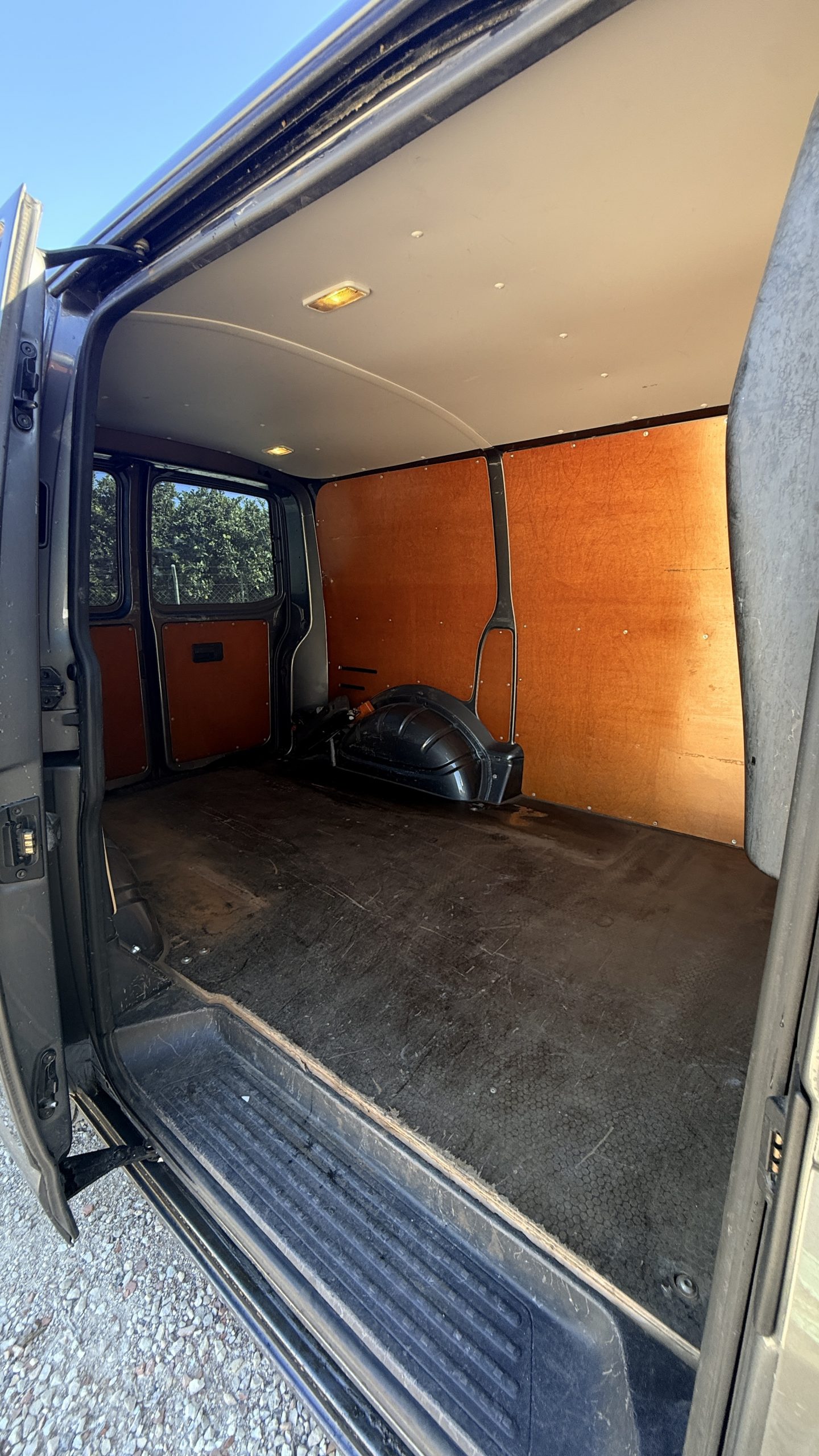 Volkswagen T5 Transporter 2.0 TDI Kasten 115cv - Imagen 9