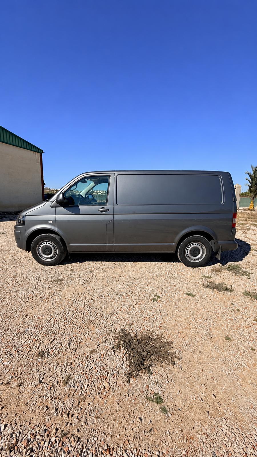 Volkswagen T5 Transporter 2.0 TDI Kasten 115cv - Imagen 5
