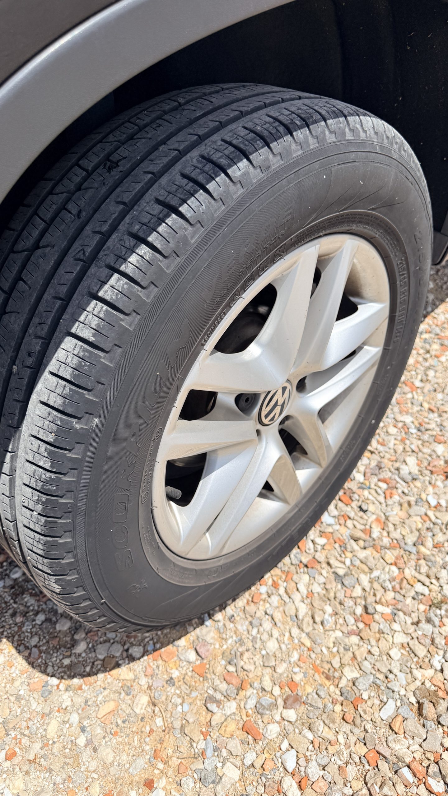Volkswagen Tiguan 2.0 TDI Advance BlueMotion Tech 140cv - Imagen 10