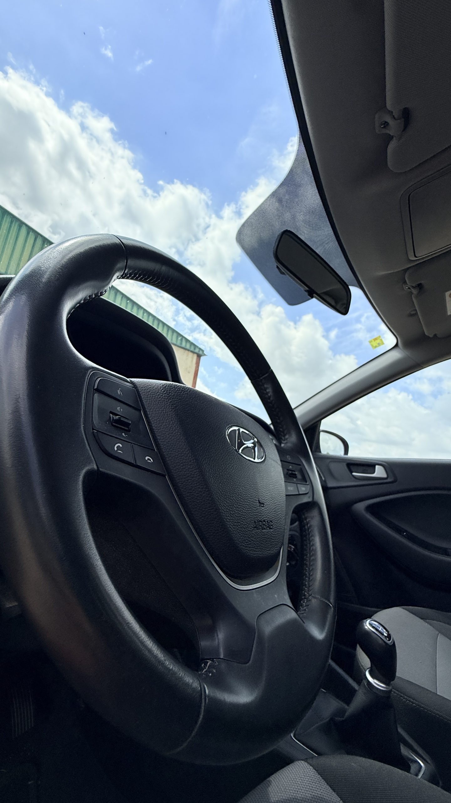 Hyundai i20 1.0 MPI 75cv - Imagen 9