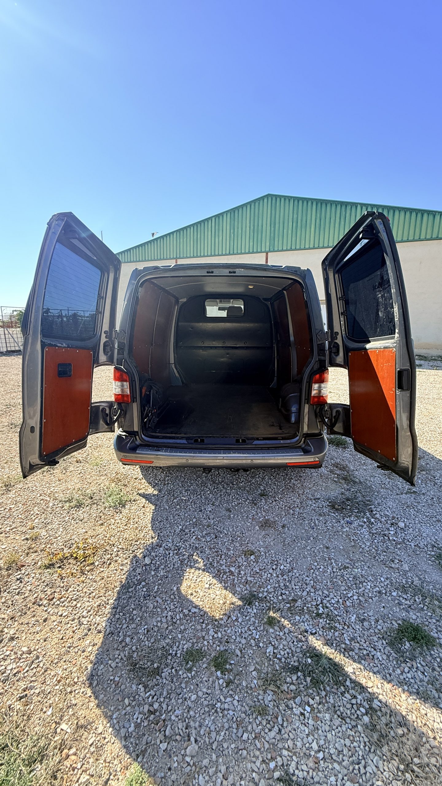 Volkswagen T5 Transporter 2.0 TDI Kasten 115cv - Imagen 8