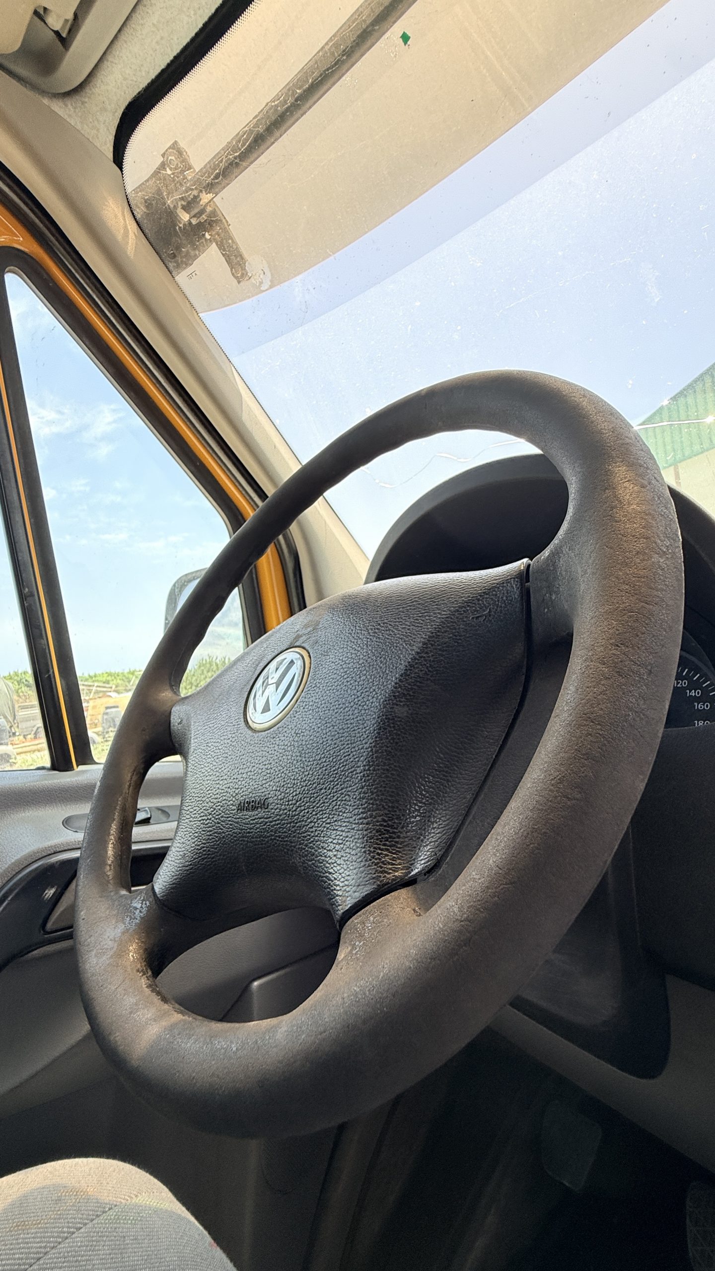 Volkswagen Crafter 2.5 TDI 135CV Techo Alto - Imagen 11