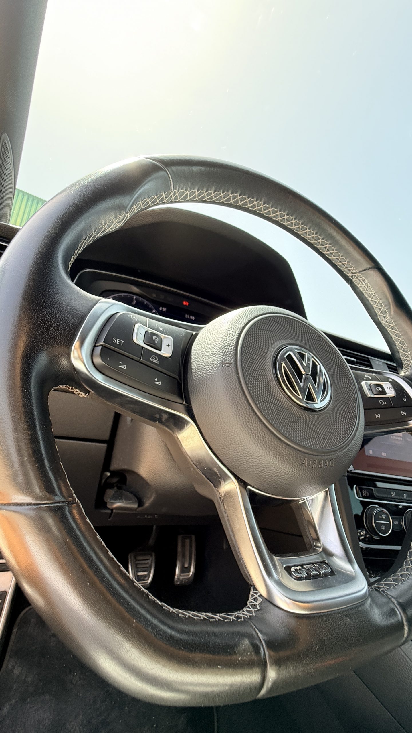 Volkswagen Golf VII GTD 2.0 TDI BlueMotion Technology - Imagen 15